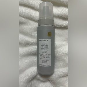 Kristin Ess sea salt air dry mousse